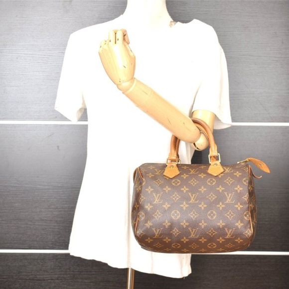 Vintage Louis Vuitton Monogram Speedy 25 - Picture 15 of 16